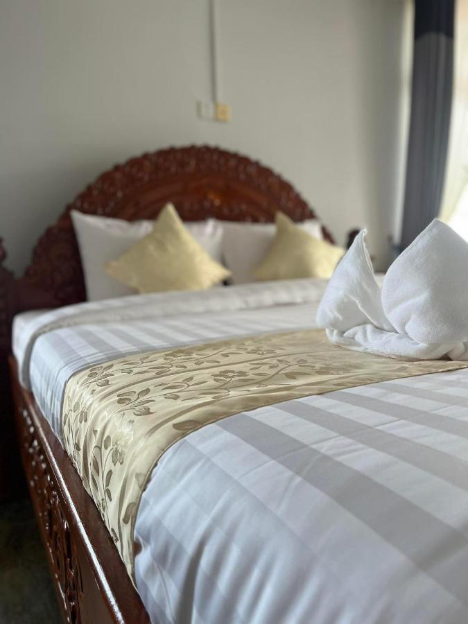 מלון The Moon Kampot Boutique מראה חיצוני תמונה