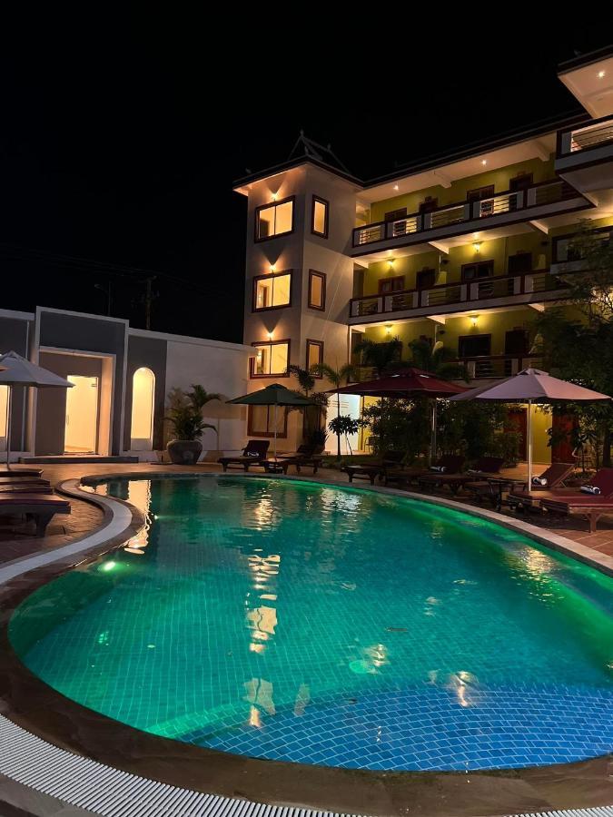 מלון The Moon Kampot Boutique מראה חיצוני תמונה