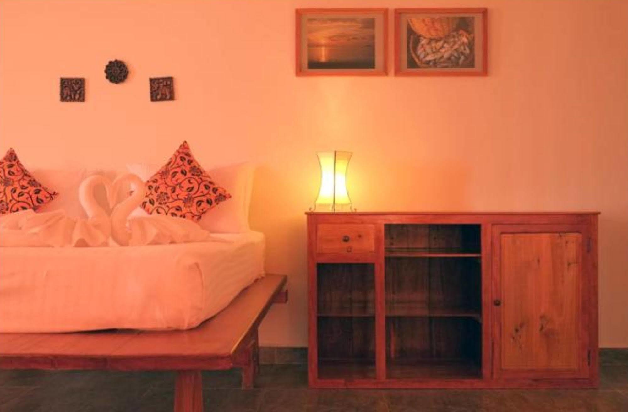מלון The Moon Kampot Boutique מראה חיצוני תמונה