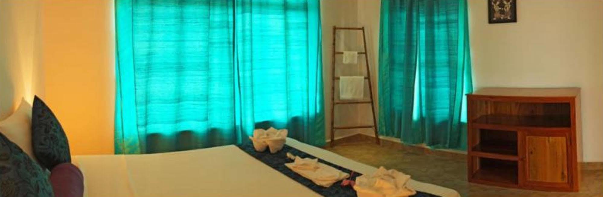 מלון The Moon Kampot Boutique מראה חיצוני תמונה